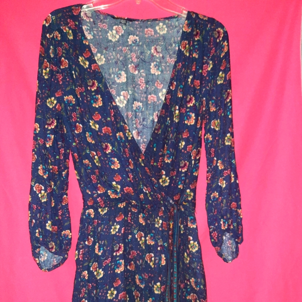 American Eagle Outfitters Floral Shorts Romper XS - Picture 2 of 7